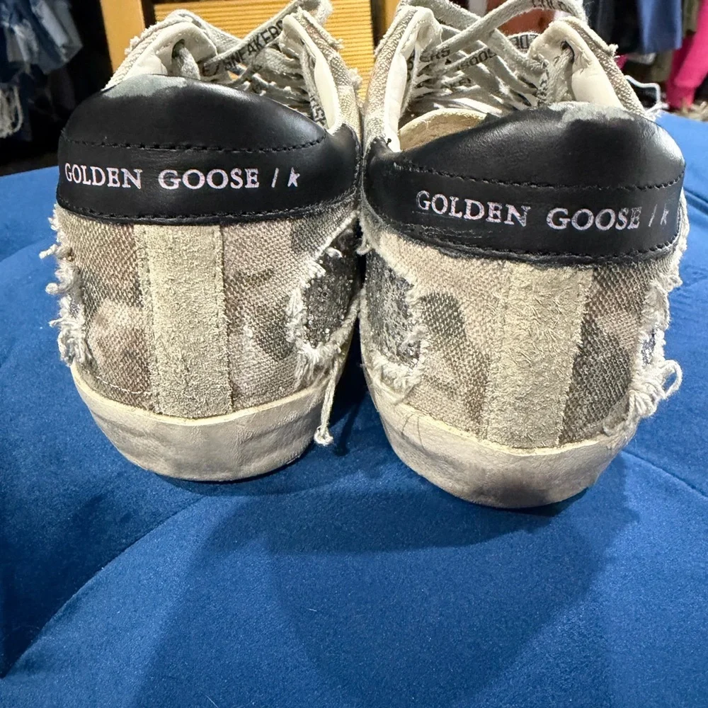 Golden Goose Kids Silver Glitter Sneaker with Hot Pink Star Accent - Picture 3 of 8